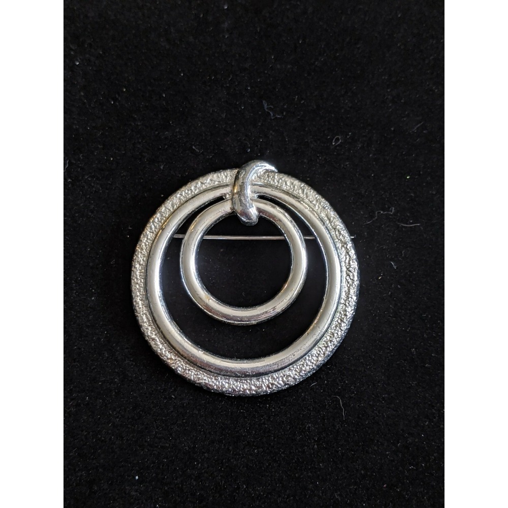 Vintage Estate Sarah Coventry‎ Silver Tone Open Circle Pin Brooch